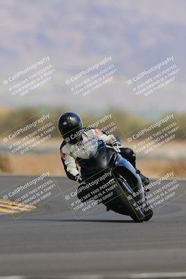 media/Sep-11-2022-SoCal Trackdays (Sun) [[81b7e951af]]/Turn 14 (1130am)/